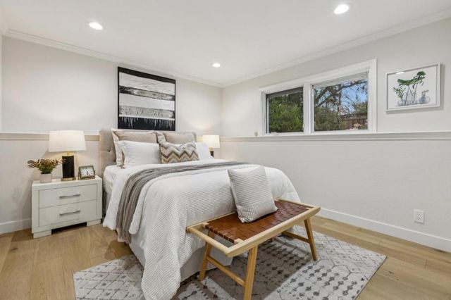 12044 Saraglen Court, Saratoga, CA 95070