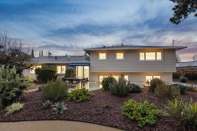 12044 Saraglen Court, Saratoga, CA 95070