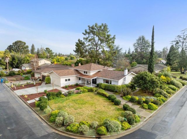 12044 Saraglen Court, Saratoga, CA 95070