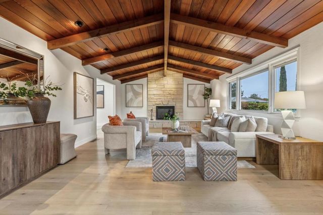 12044 Saraglen Court, Saratoga, CA 95070