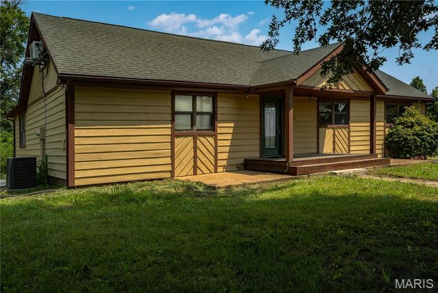 5171 Old Alton Edwardsville Road, Edwardsville, IL 62025