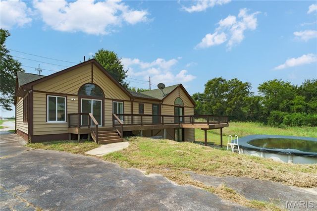 5171 Old Alton Edwardsville Road, Edwardsville, IL 62025