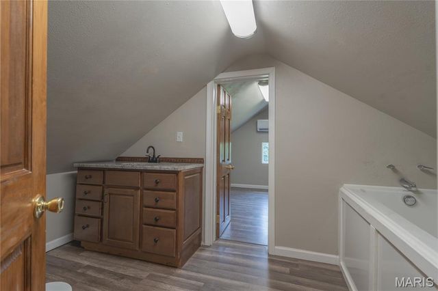 5171 Old Alton Edwardsville Road, Edwardsville, IL 62025