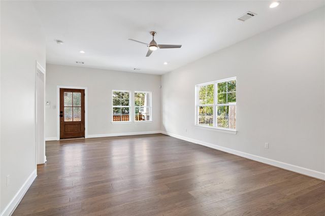 504 Vincent Street, Houston, TX 77009