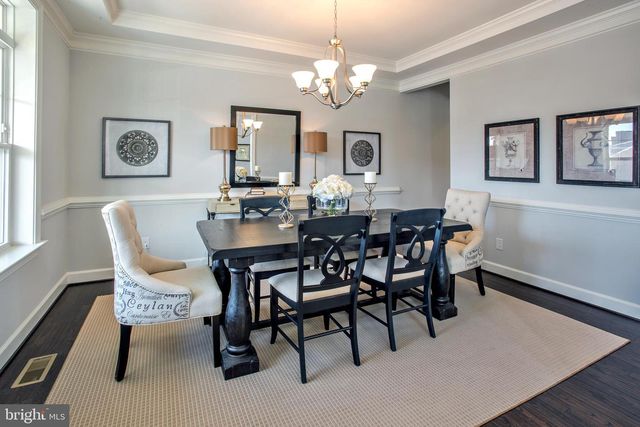 5415 WOODWAY DR, Alexandria, VA 22310