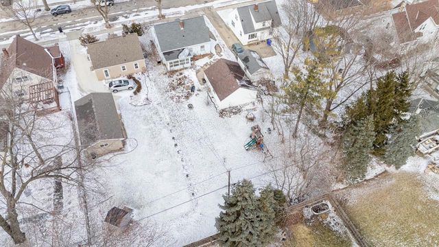 1417 W 8TH STREET, Appleton, WI 54914