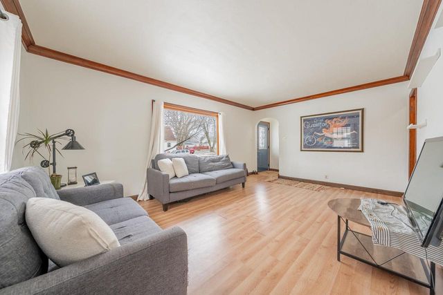 1417 W 8TH STREET, Appleton, WI 54914