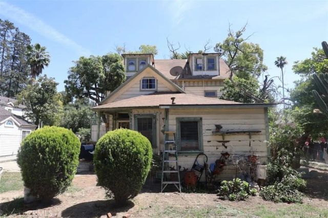 209 Carlton, Pasadena, CA 91103