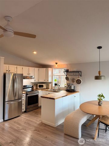 25920 184TH Place SE, Covington, WA 98042