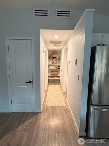 25920 184TH Place SE, Covington, WA 98042