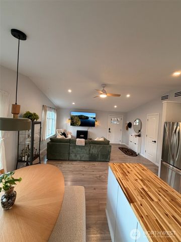 25920 184TH Place SE, Covington, WA 98042