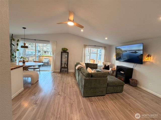 25920 184TH Place SE, Covington, WA 98042