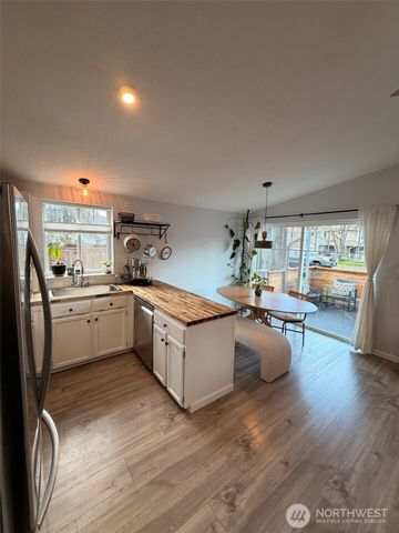 25920 184TH Place SE, Covington, WA 98042