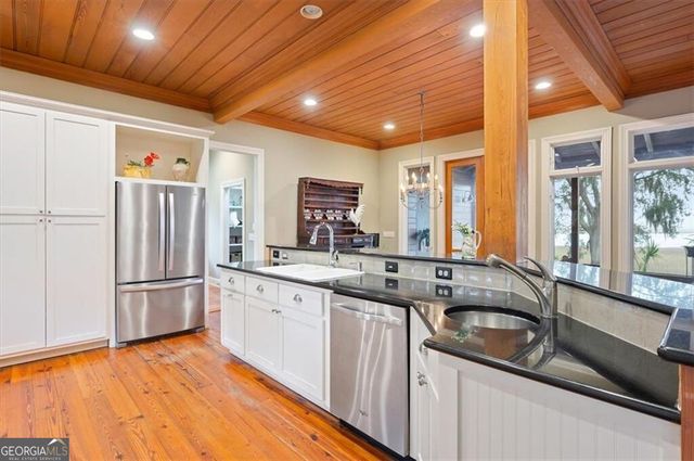 1045 River Club Road NE, Townsend, GA 31331