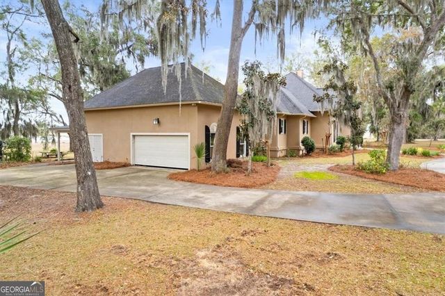 1045 River Club Road NE, Townsend, GA 31331