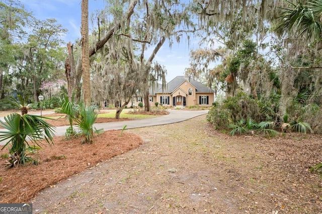 1045 River Club Road NE, Townsend, GA 31331