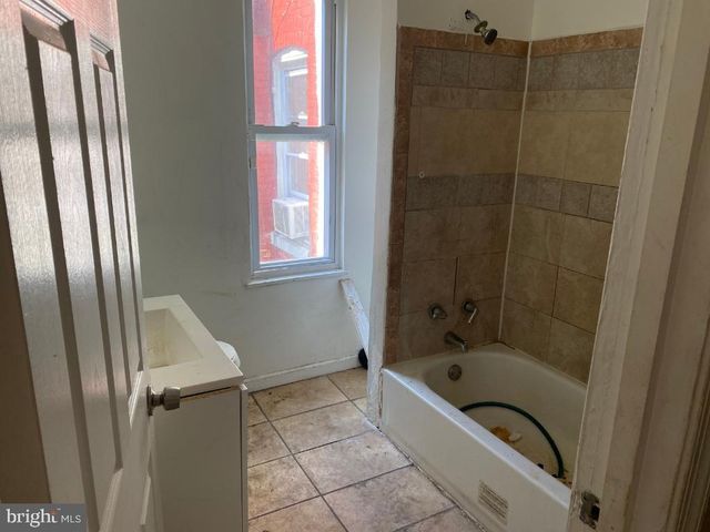 1923 N LONGWOOD ST N, Baltimore, MD 21216