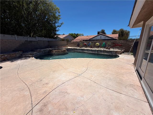 251 Asta Court, Newbury Park, CA 91320