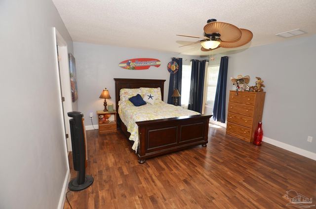 769 Forgotten Creek Ln, Pensacola, FL 32514