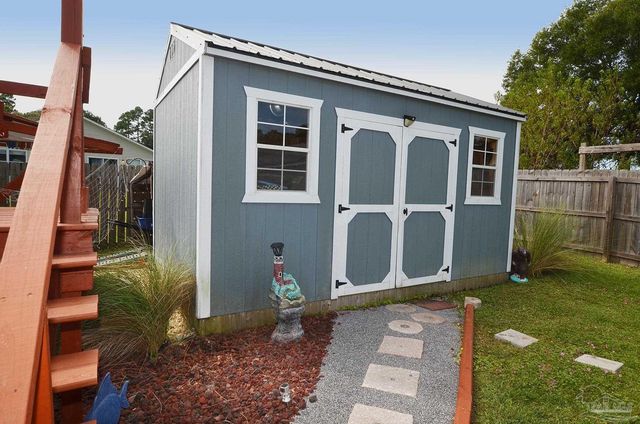 769 Forgotten Creek Ln, Pensacola, FL 32514