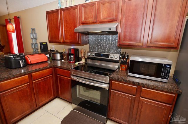 769 Forgotten Creek Ln, Pensacola, FL 32514