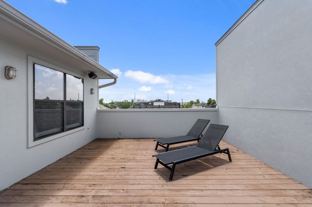 2105 Woodhead Street, Houston, TX 77019