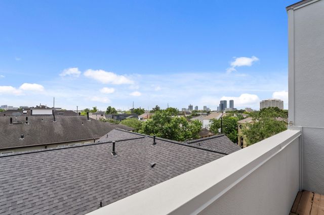 2105 Woodhead Street, Houston, TX 77019