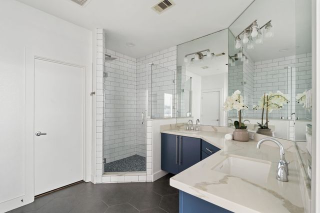 2105 Woodhead Street, Houston, TX 77019
