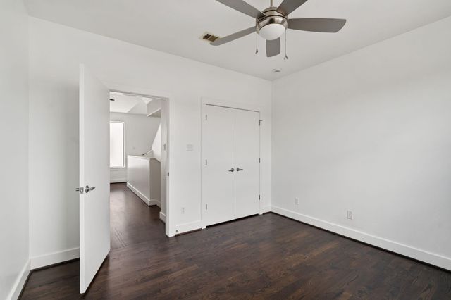 2105 Woodhead Street, Houston, TX 77019