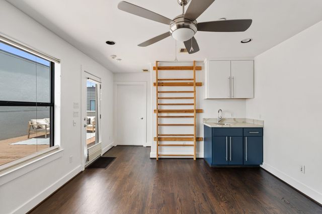 2105 Woodhead Street, Houston, TX 77019