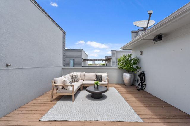 2105 Woodhead Street, Houston, TX 77019