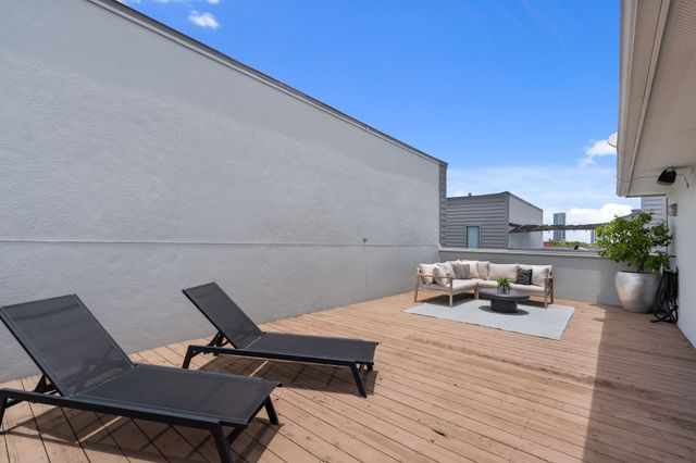 2105 Woodhead Street, Houston, TX 77019