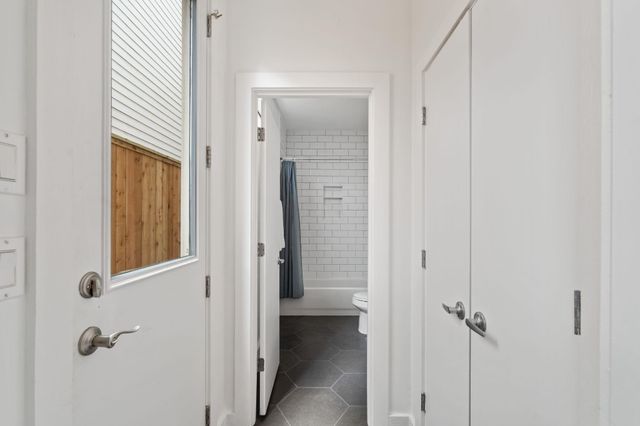 2105 Woodhead Street, Houston, TX 77019