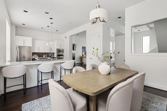 2105 Woodhead Street, Houston, TX 77019