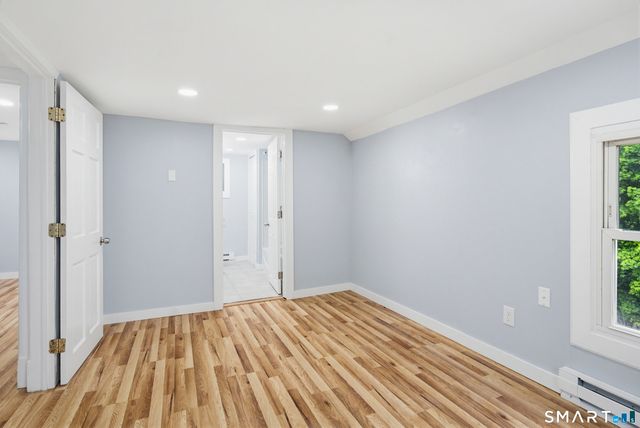 23 James Avenue, Waterford, CT 06375