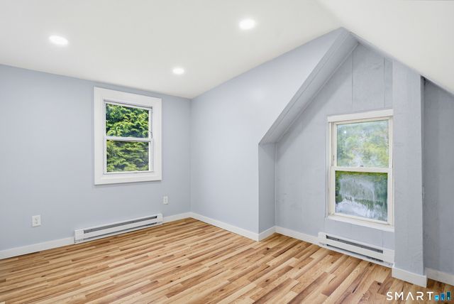 23 James Avenue, Waterford, CT 06375