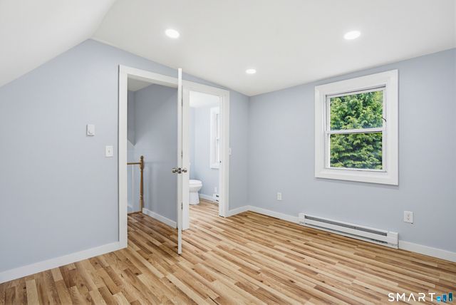 23 James Avenue, Waterford, CT 06375
