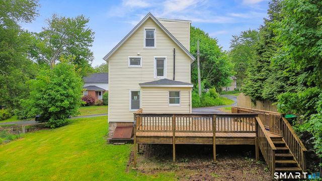 23 James Avenue, Waterford, CT 06375
