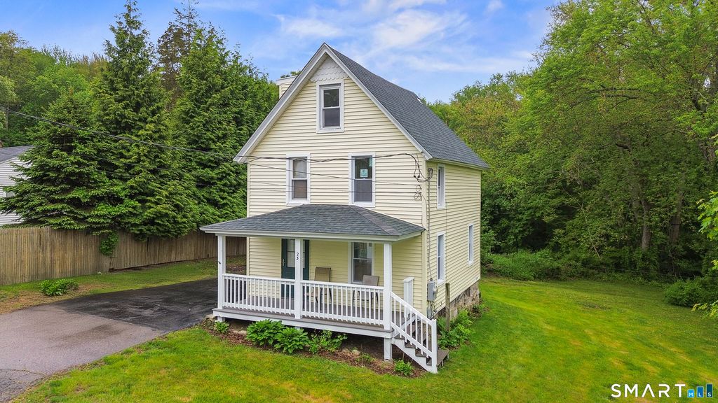 23 James Avenue, Waterford, CT 06375