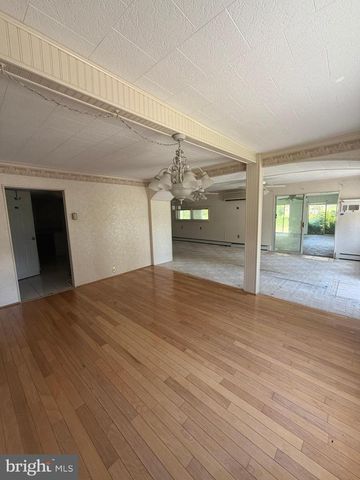 1916 FERNBROOK AVE, Feasterville Trevose, PA 19053