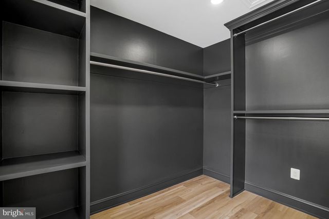 6143 GREEN HOLLOW CT, Springfield, VA 22152