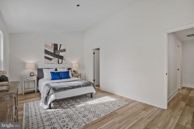 6143 GREEN HOLLOW CT, Springfield, VA 22152