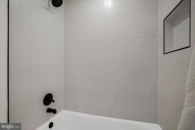 6143 GREEN HOLLOW CT, Springfield, VA 22152