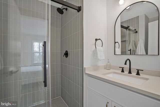 6143 GREEN HOLLOW CT, Springfield, VA 22152