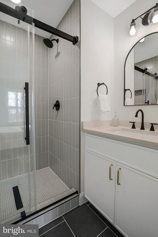 6143 GREEN HOLLOW CT, Springfield, VA 22152