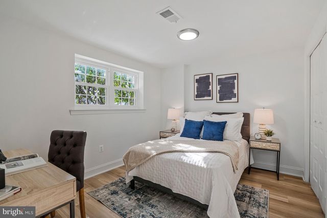 6143 GREEN HOLLOW CT, Springfield, VA 22152