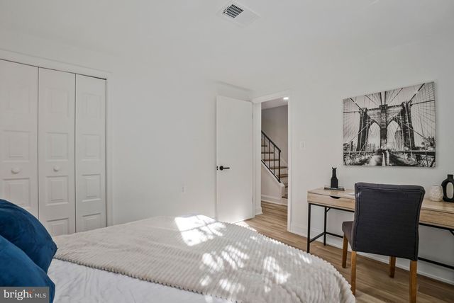 6143 GREEN HOLLOW CT, Springfield, VA 22152