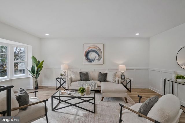 6143 GREEN HOLLOW CT, Springfield, VA 22152