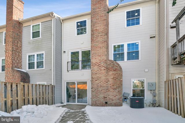 6143 GREEN HOLLOW CT, Springfield, VA 22152