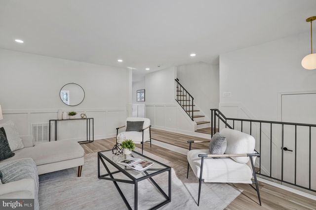 6143 GREEN HOLLOW CT, Springfield, VA 22152